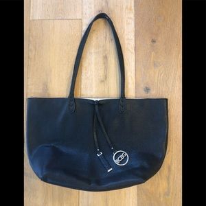 BCBG faux leather shoulder bag purse black